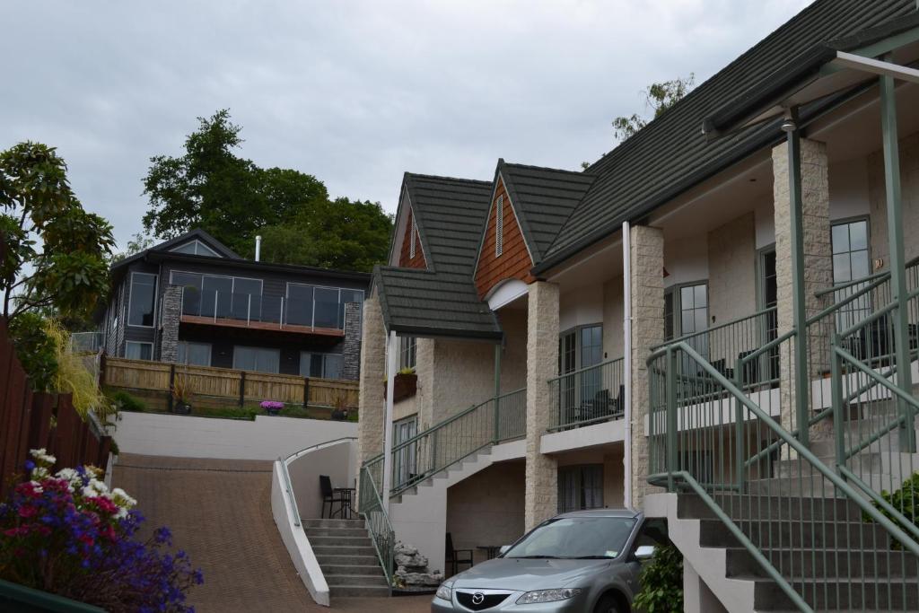 Colonial Lodge Motel Таупо Экстерьер фото