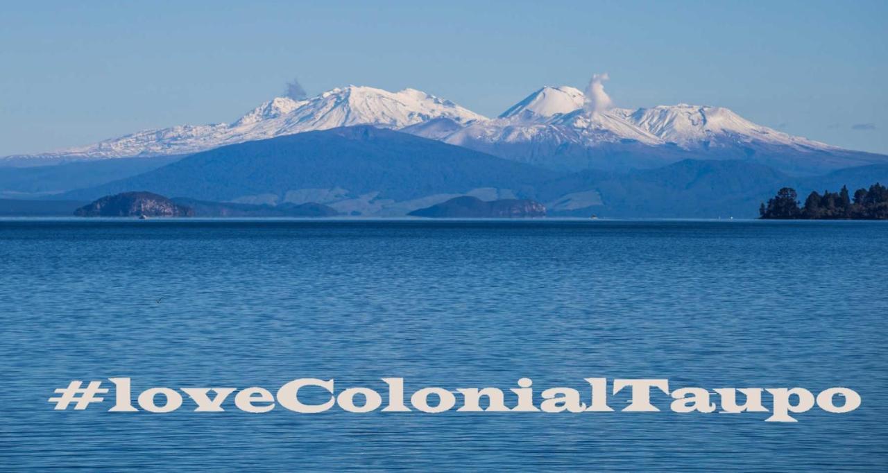 Colonial Lodge Motel Таупо Экстерьер фото